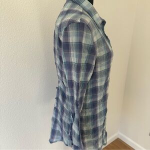 Fei Women's‎ Blue Plaid Button Down Shirt Large